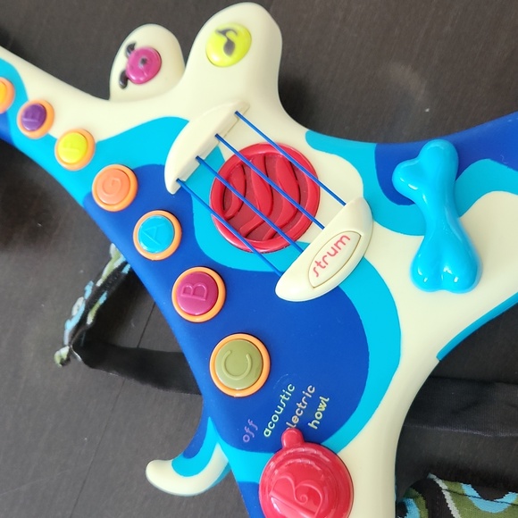 Kids Fun Guitar Howling Woof - Picture 3 of 5